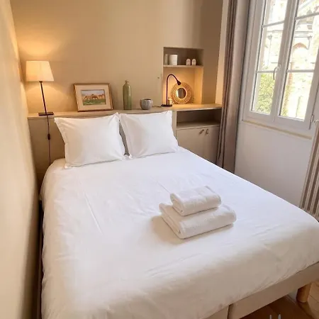Grand T3 80m² Au Coeur De • Viarme 아파트 *